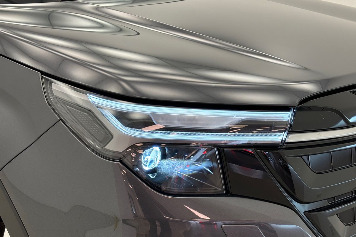 2025 Subaru Forester Hybrid Touring S6