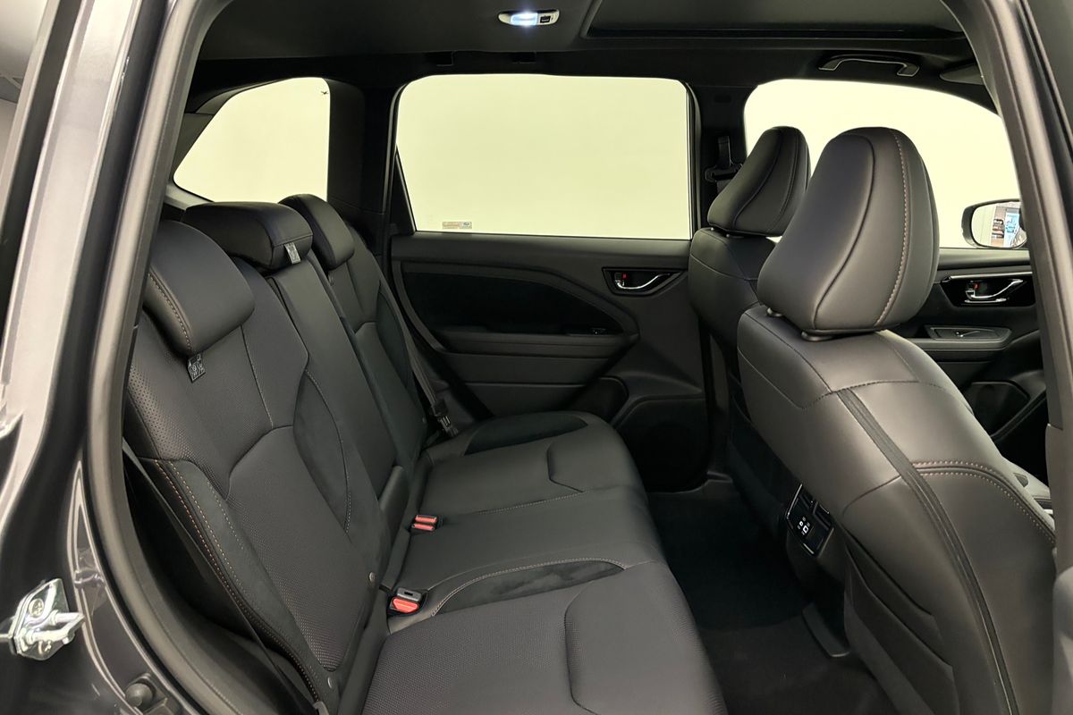 2025 Subaru Forester Hybrid Touring S6