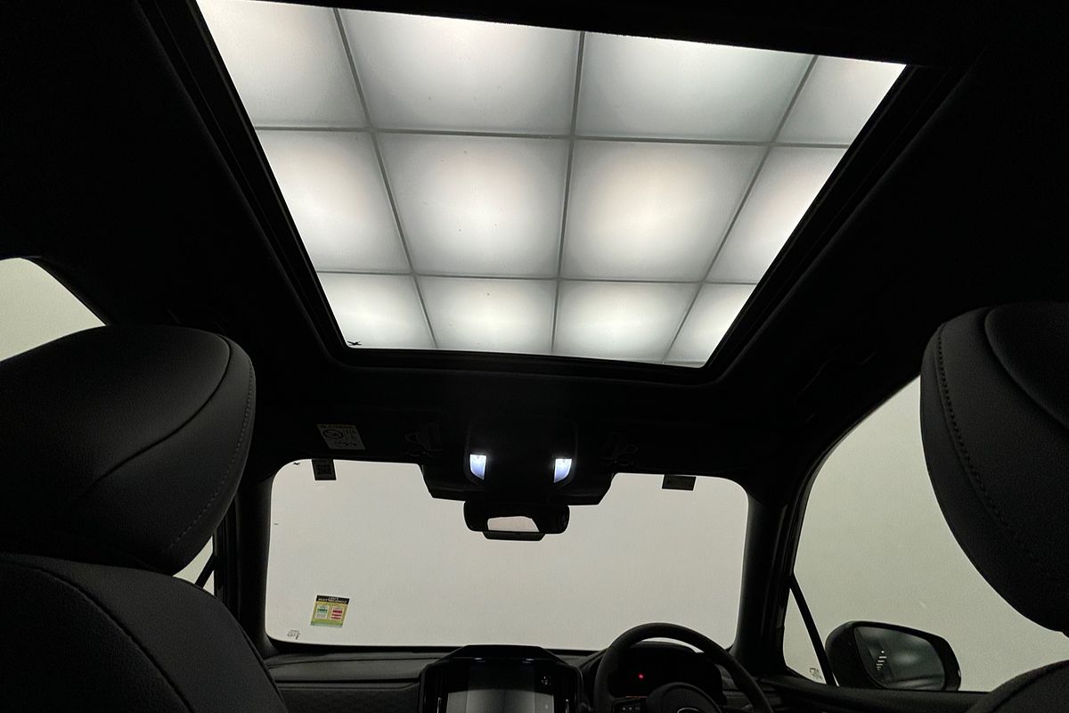 2025 Subaru Forester Hybrid Touring S6