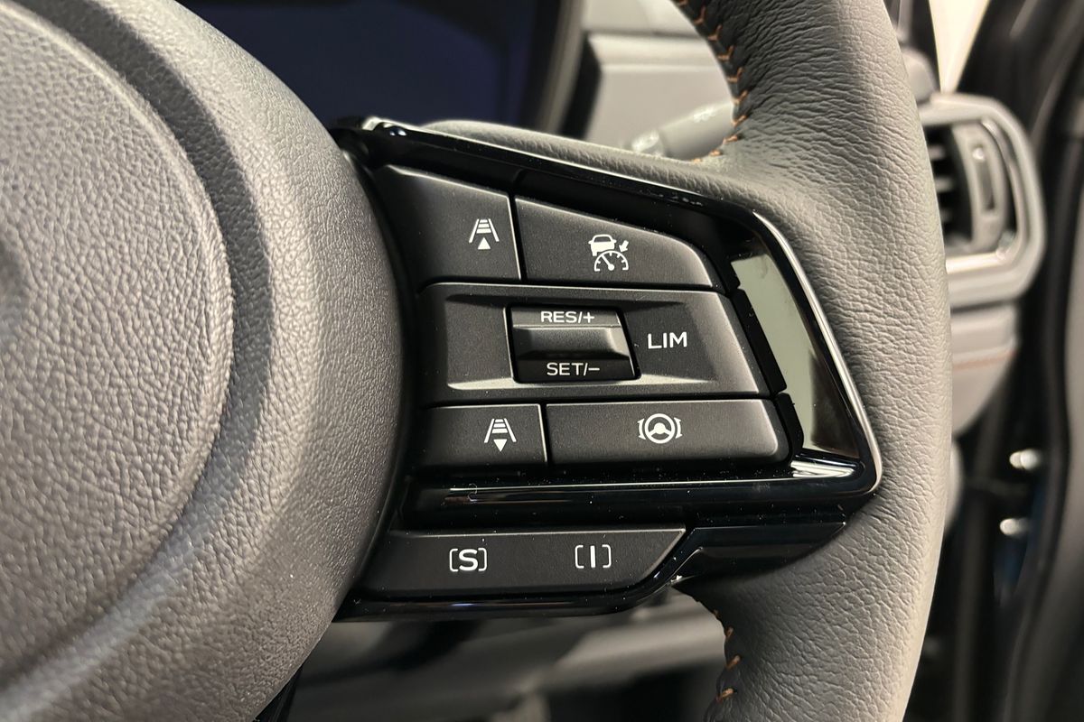 2025 Subaru Forester Hybrid Touring S6