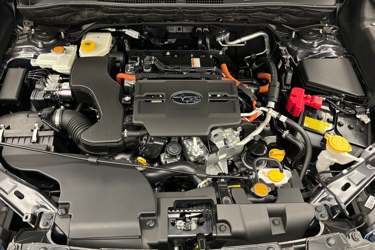 2025 Subaru Forester Hybrid Touring S6