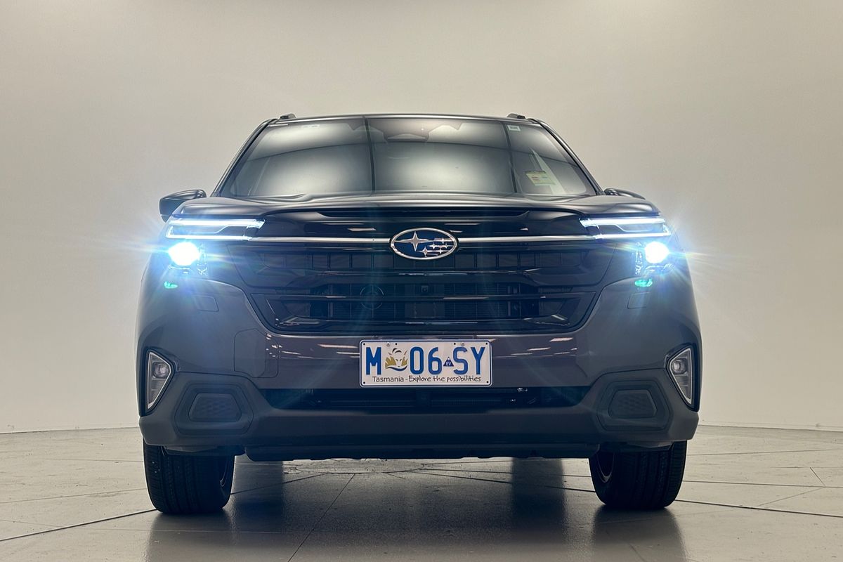 2025 Subaru Forester Hybrid Touring S6