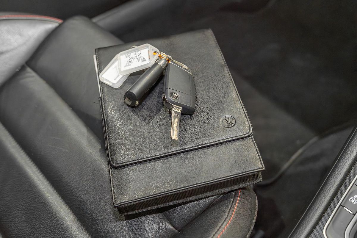 2017 Volkswagen Golf GTI 7