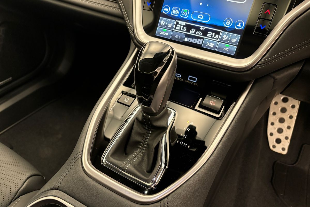 2025 Subaru Outback AWD Touring XT 6GEN