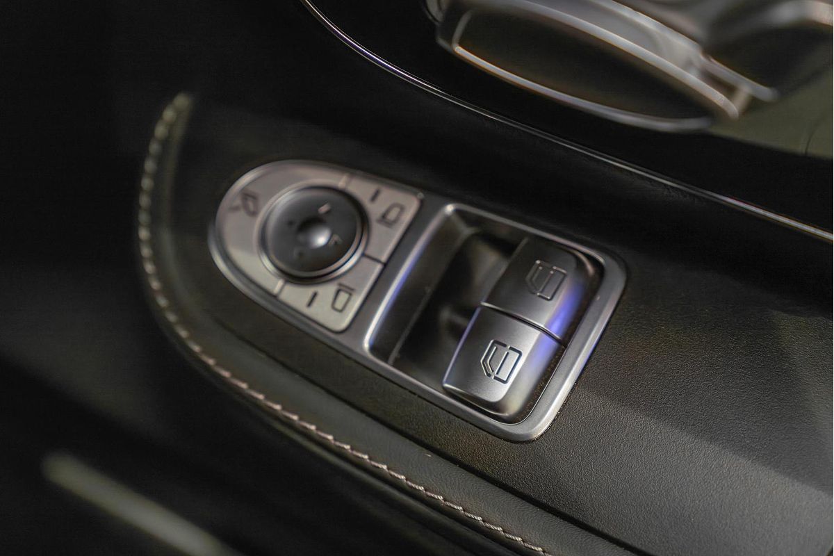 2025 Mercedes-Benz V-Class V300 Exclusive 447 MWB