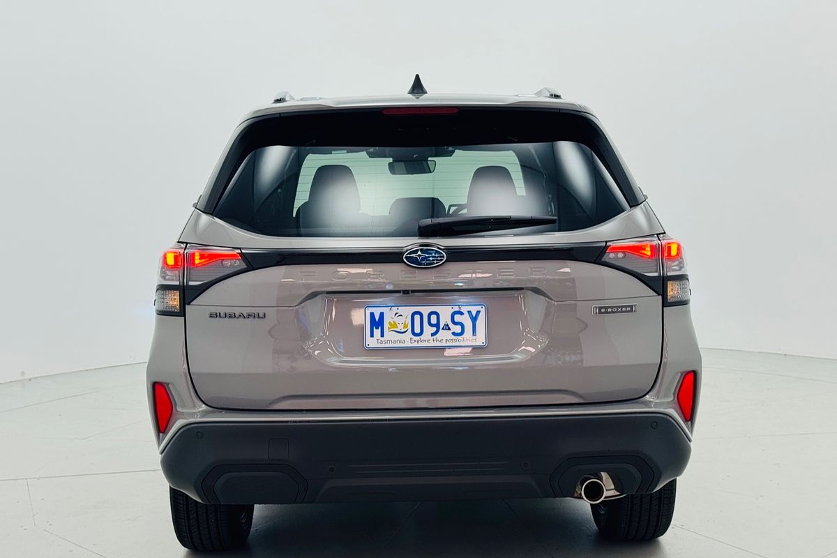 2025 Subaru Forester Hybrid Touring S6