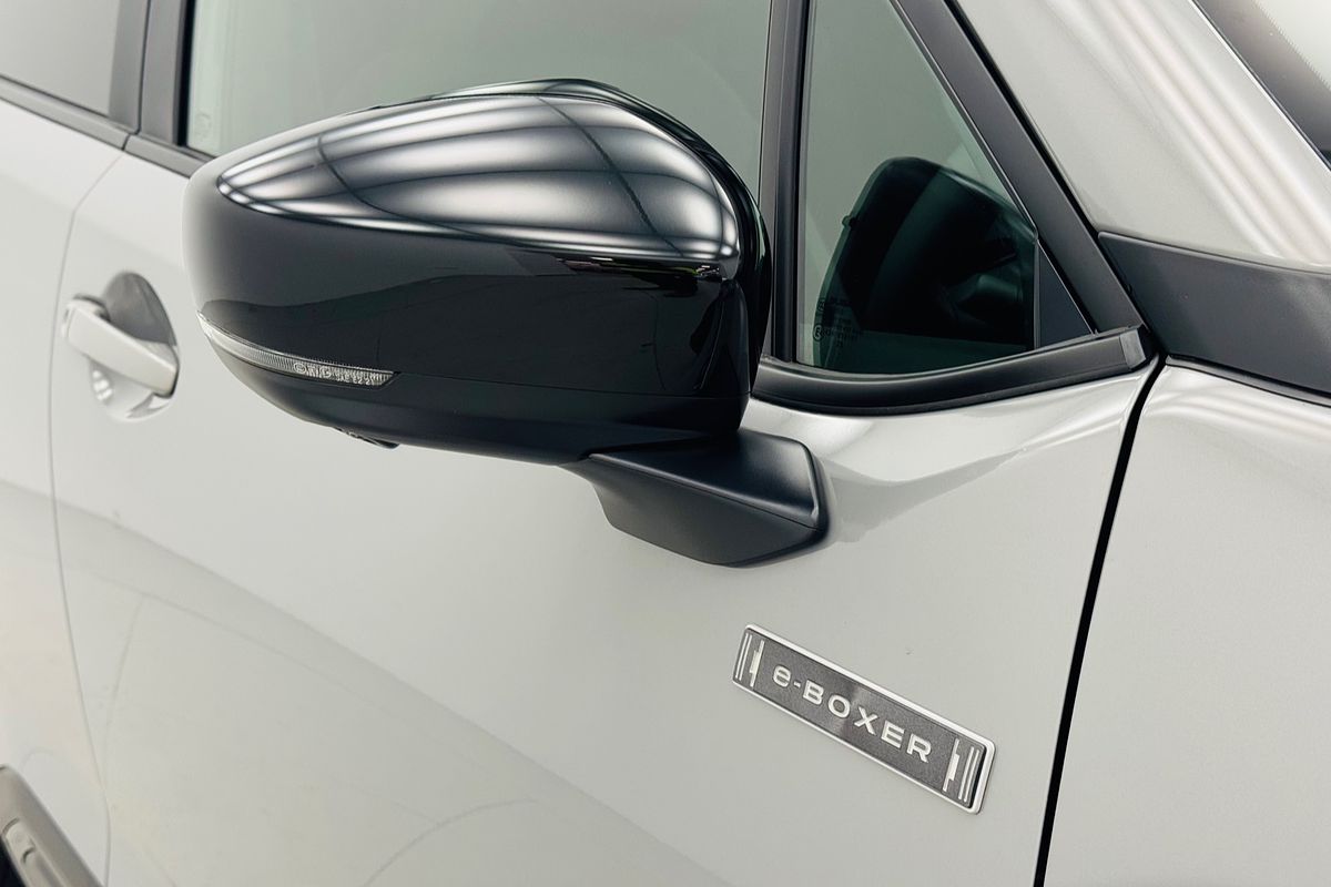 2025 Subaru Forester Hybrid Touring S6