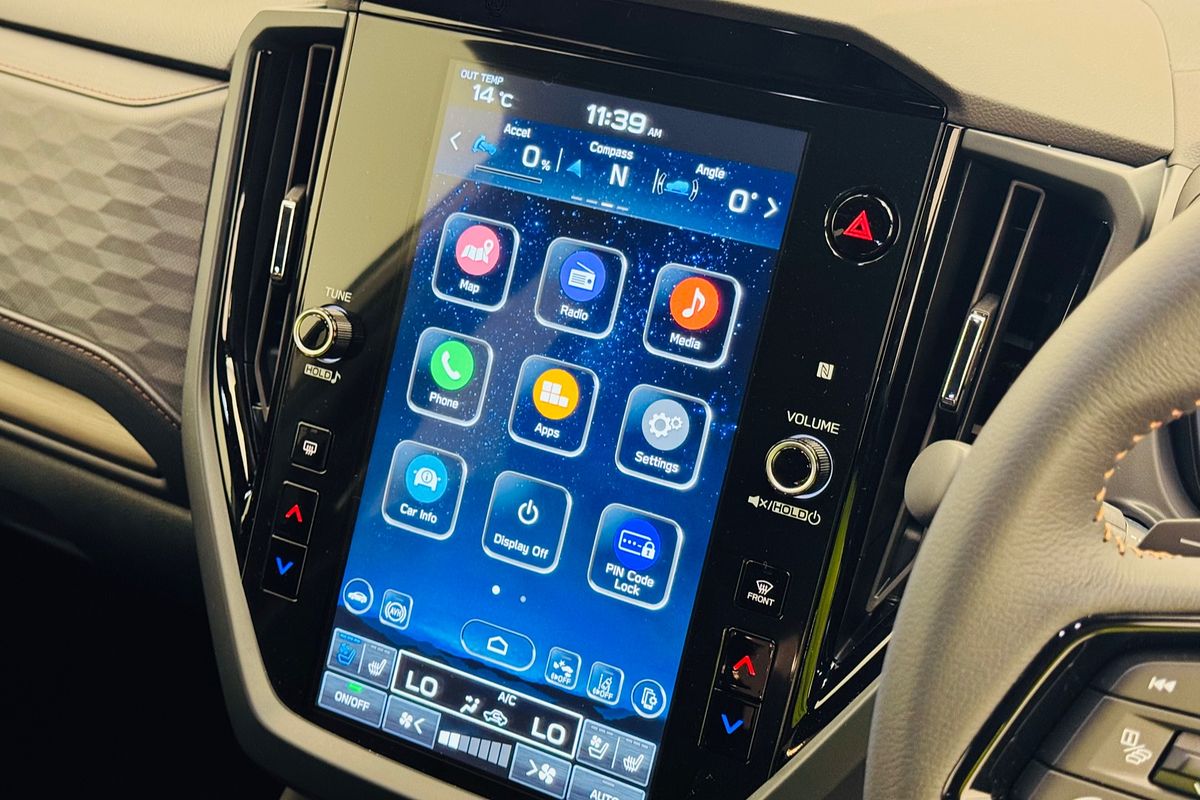 2025 Subaru Forester Hybrid Touring S6