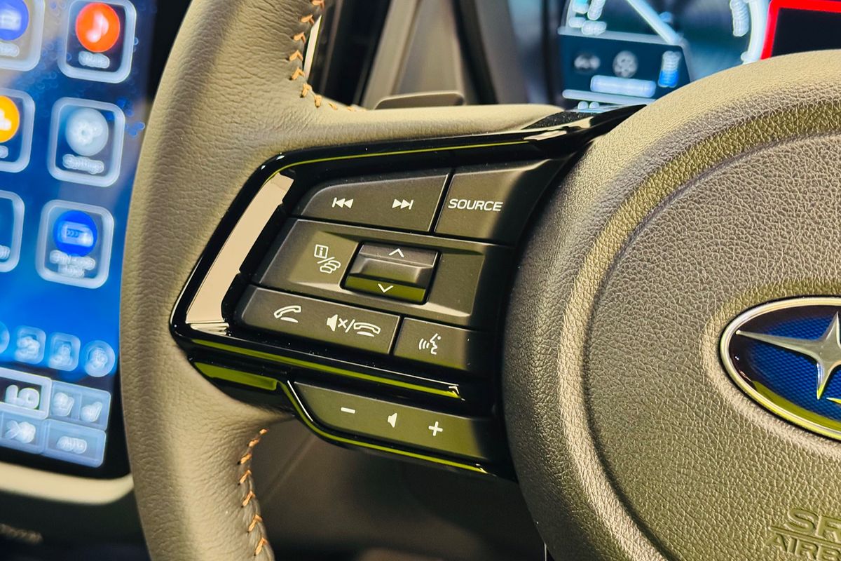 2025 Subaru Forester Hybrid Touring S6