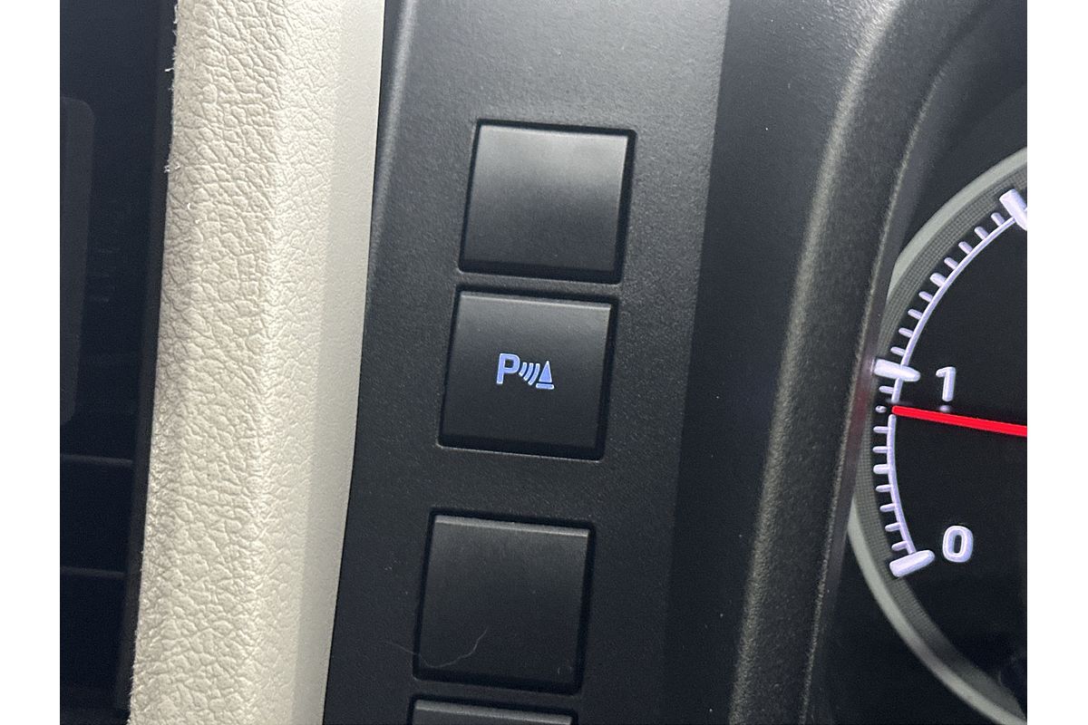 2019 Toyota Hiace GDH300R LWB