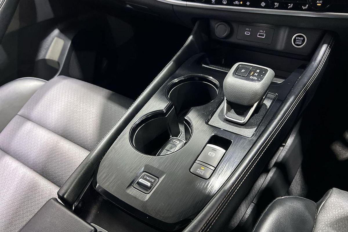 2023 Nissan X-TRAIL ST-L T33