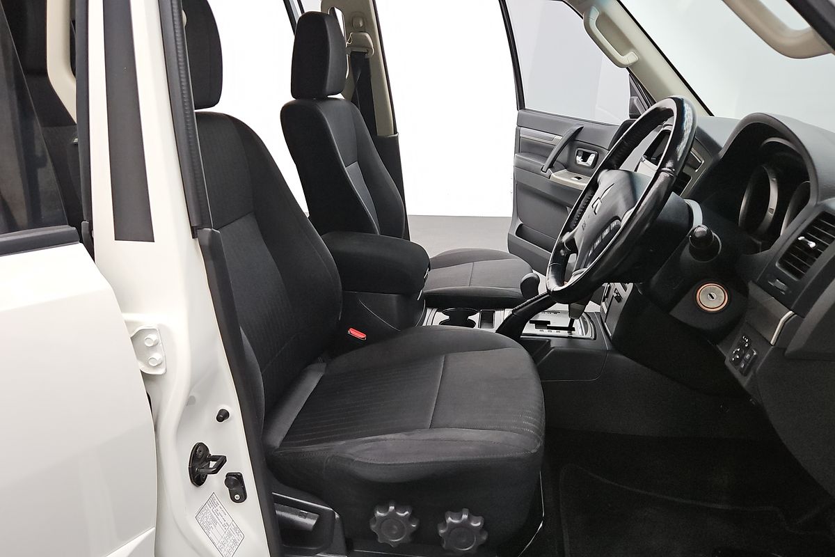 2020 Mitsubishi Pajero GLX NX