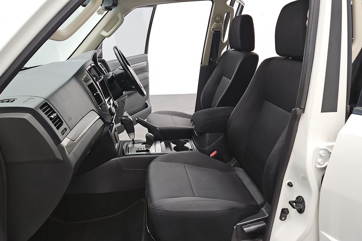 2020 Mitsubishi Pajero GLX NX