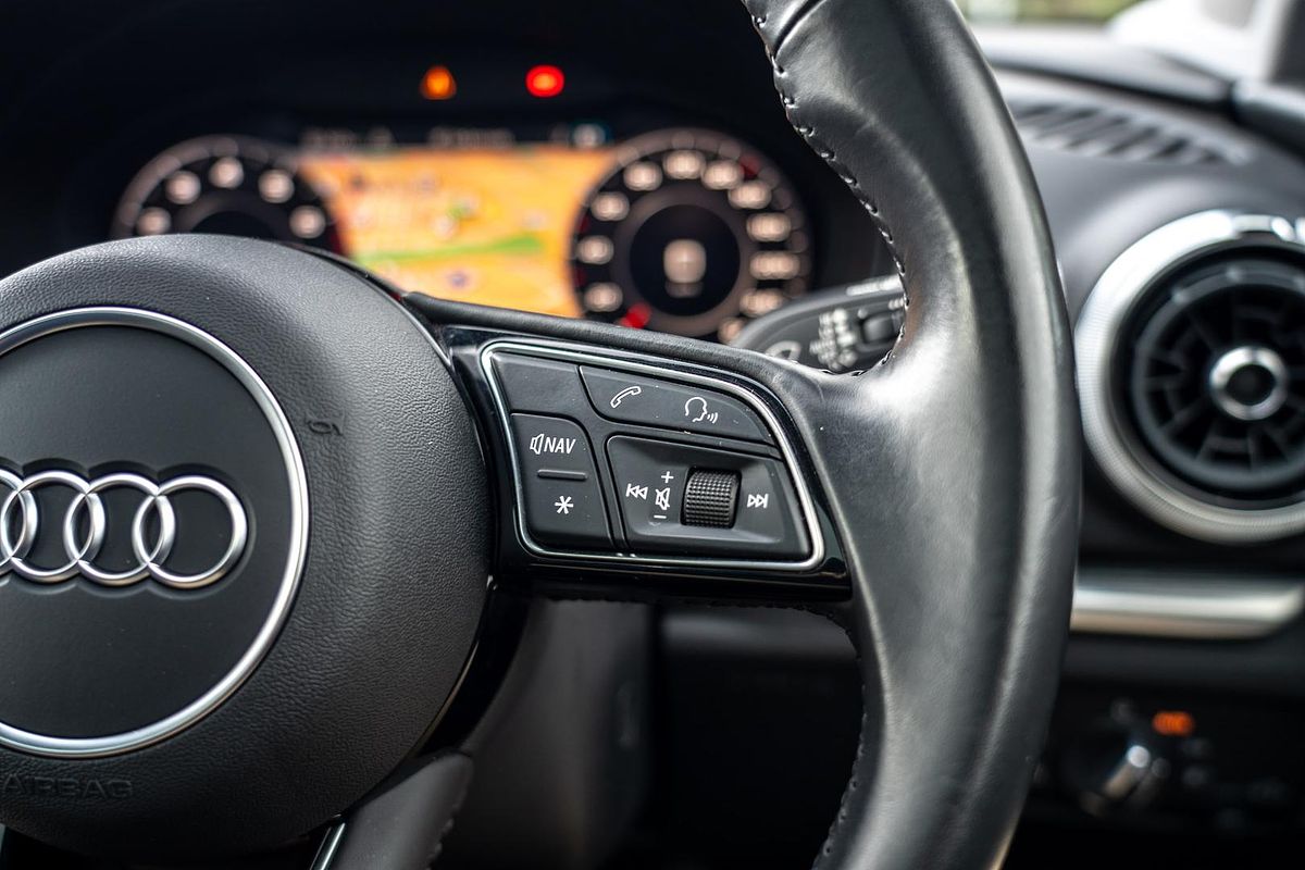 2020 Audi A3 35 TFSI S line plus 8V