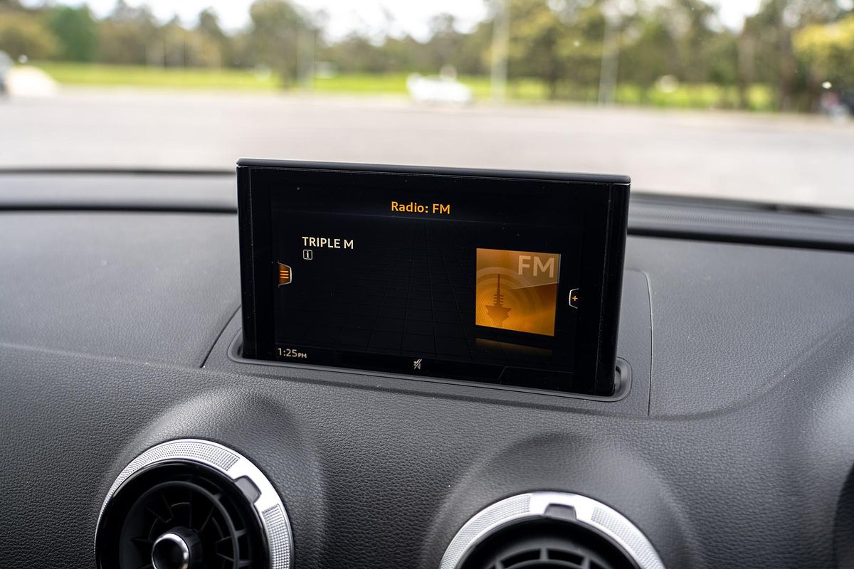 2020 Audi A3 35 TFSI S line plus 8V