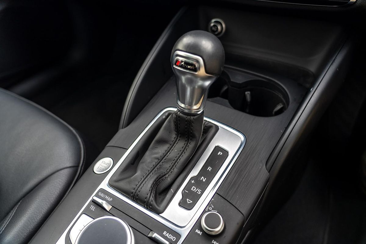 2020 Audi A3 35 TFSI S line plus 8V