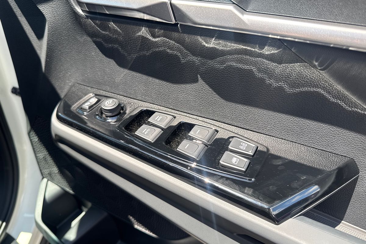 2025 KGM SsangYong Torres Adventure J116