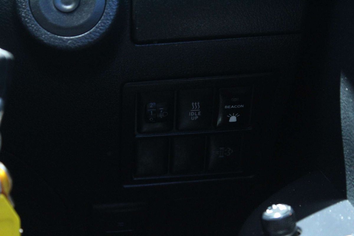 2018 Toyota Hilux SR GUN126R 4X4