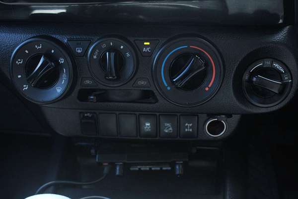 2018 Toyota Hilux SR GUN126R 4X4