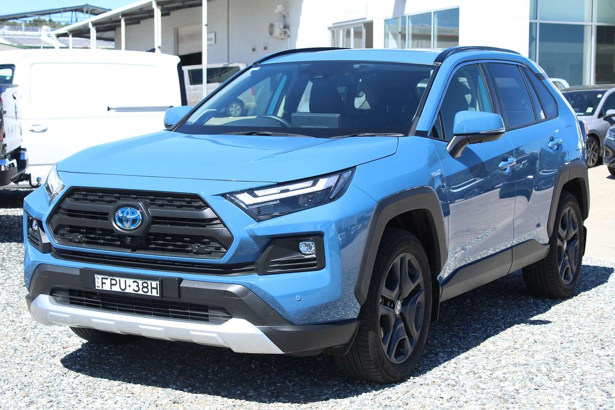 2024 Toyota RAV4 Edge AXAH54R