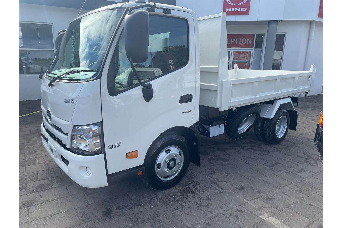 2025 Hino 300 Series 616