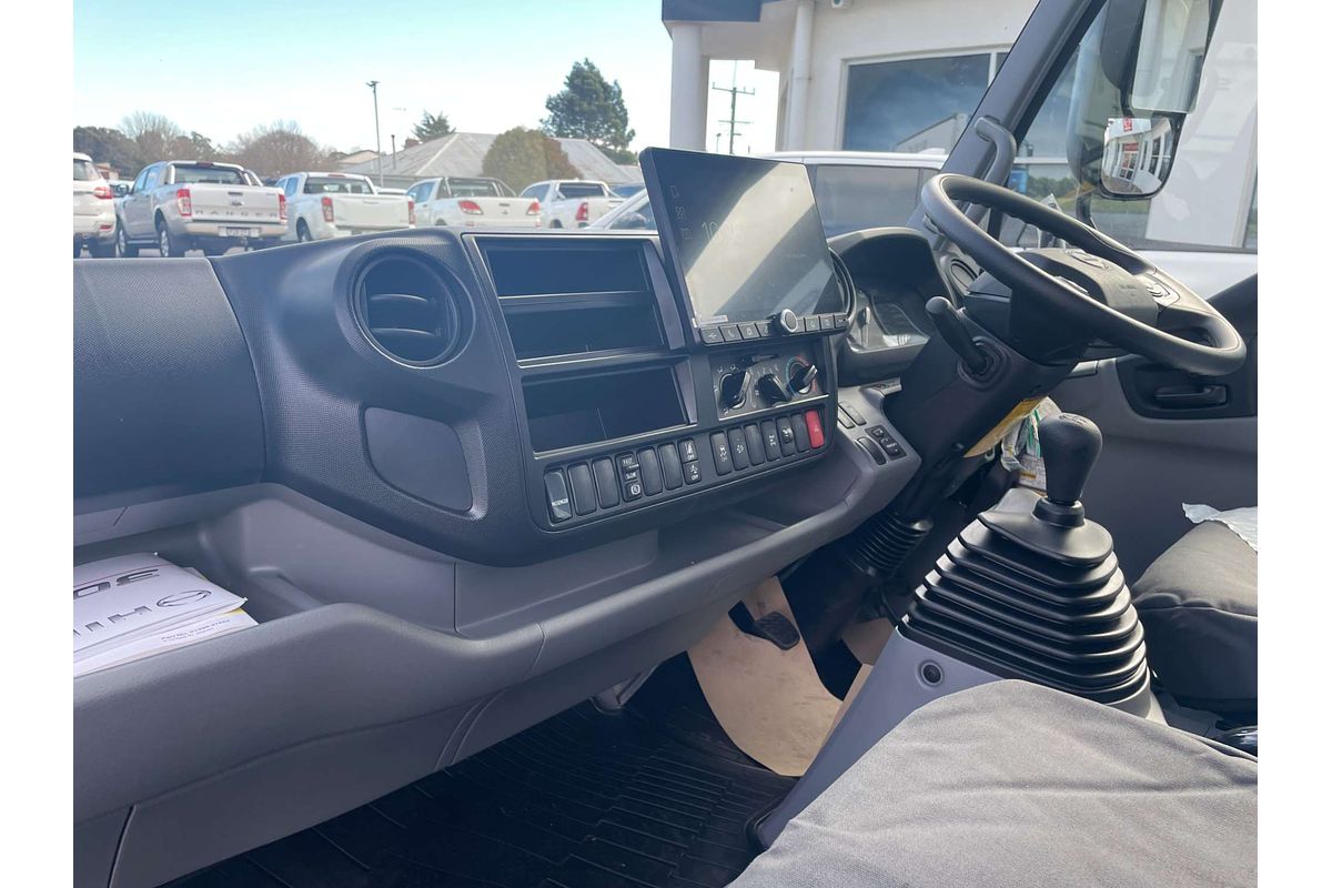 2025 Hino 300 Series 616