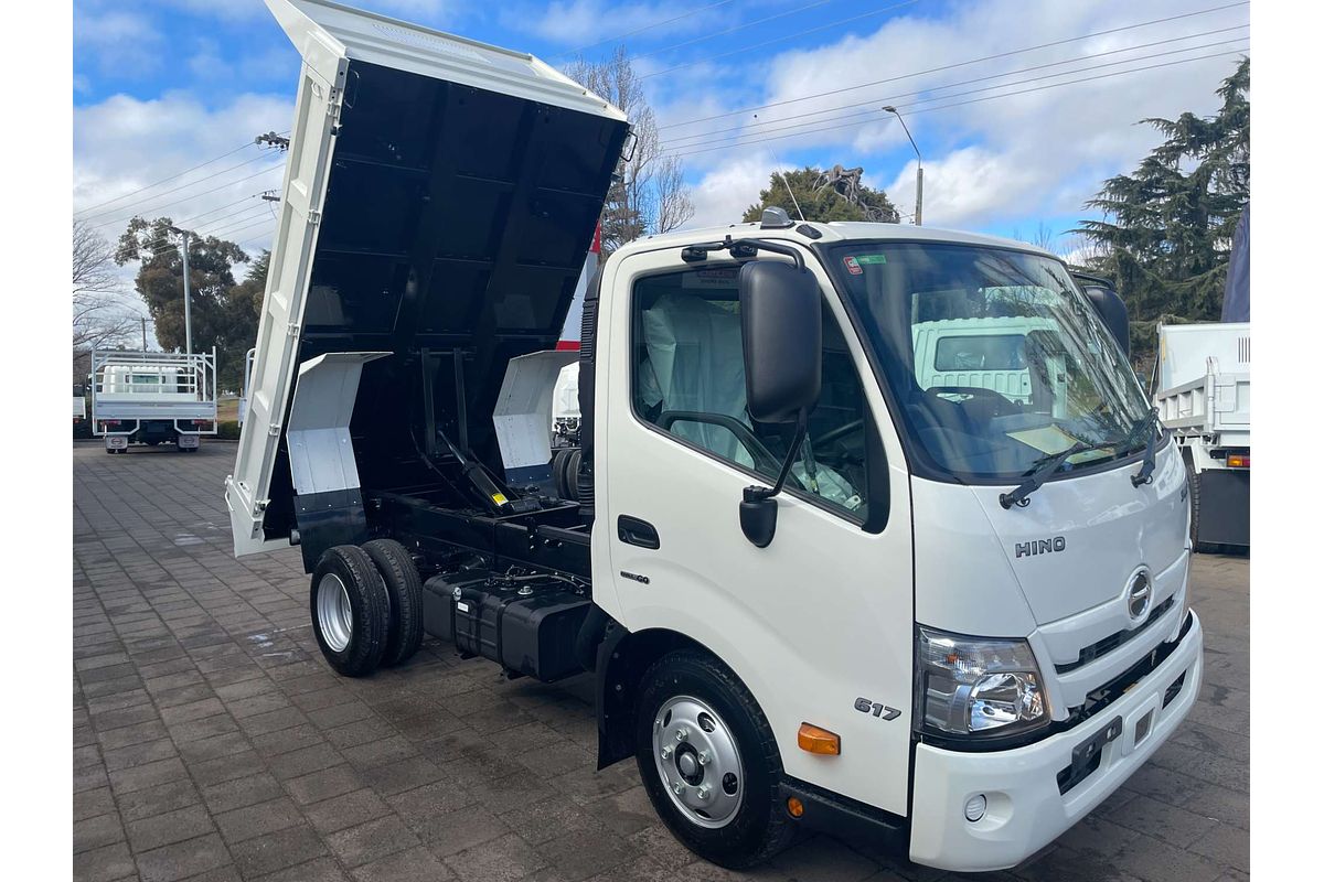 2025 Hino 300 Series 616