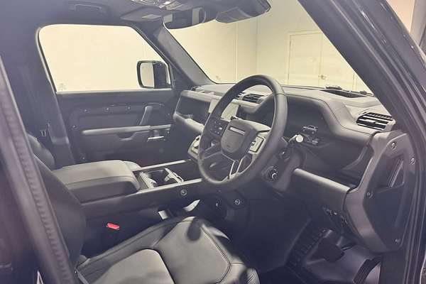2025 Land Rover Defender 110 D350 X-Dynamic HSE L663