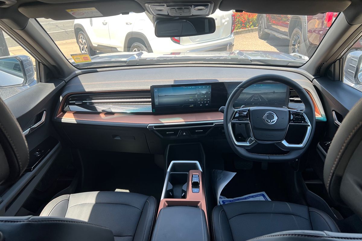 2025 KGM SsangYong Torres Ultimate J116