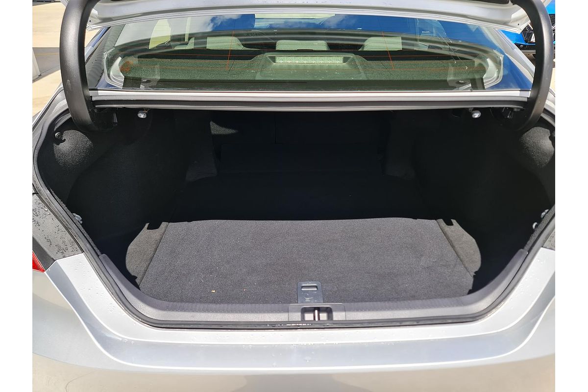 2019 Toyota Camry Ascent ASV70R