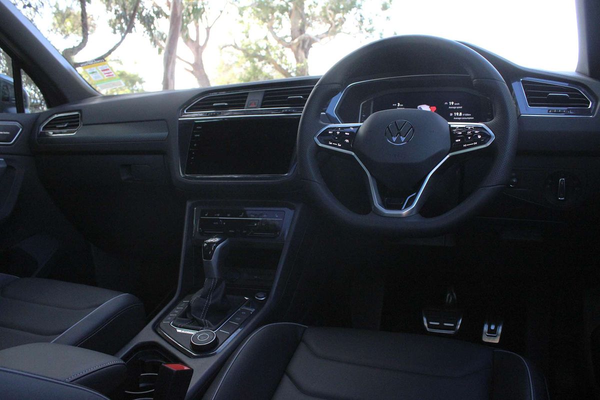 2025 Volkswagen Tiguan 162TSI R-Line 5N