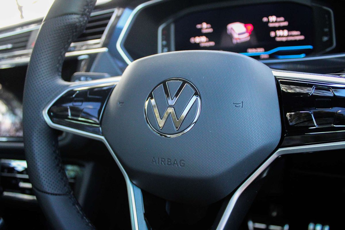 2025 Volkswagen Tiguan 162TSI R-Line 5N