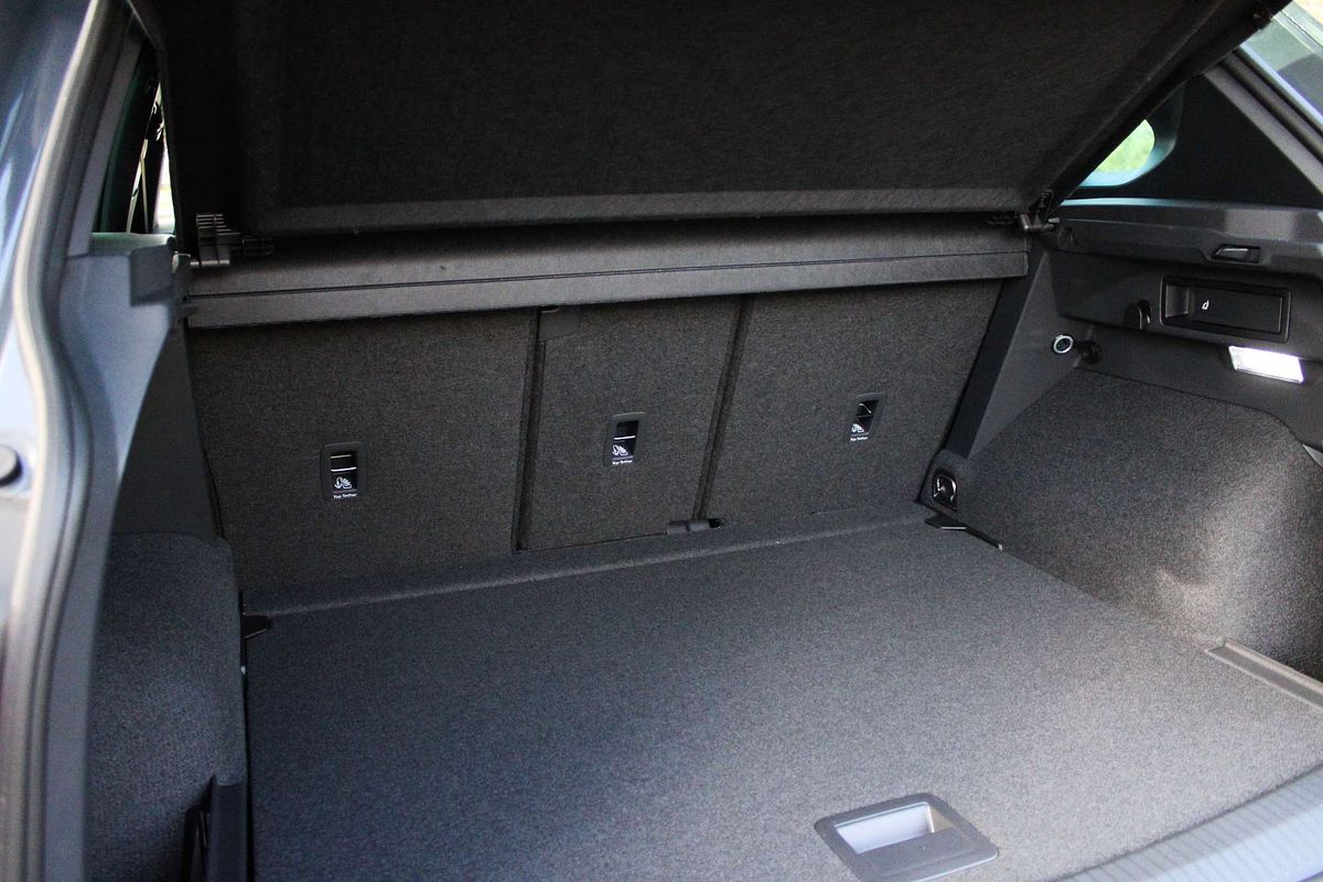 2025 Volkswagen Tiguan 162TSI R-Line 5N