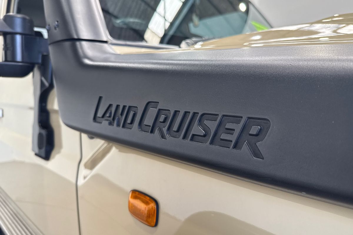 2020 Toyota Landcruiser GXL VDJ79R
