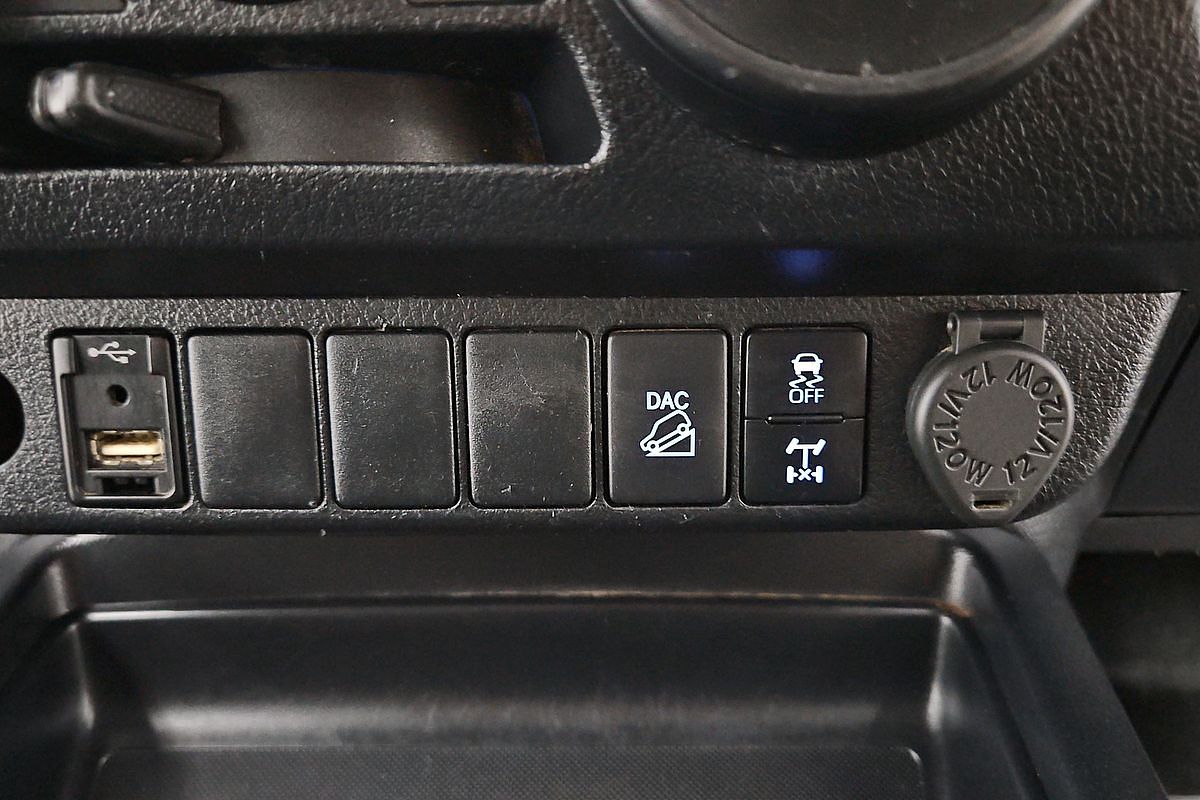 2021 Toyota Hilux SR GUN126R 4X4