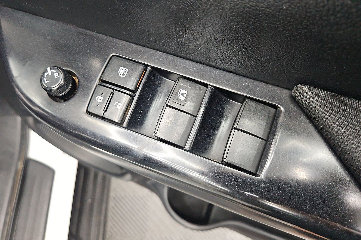 2021 Toyota Hilux SR GUN126R 4X4