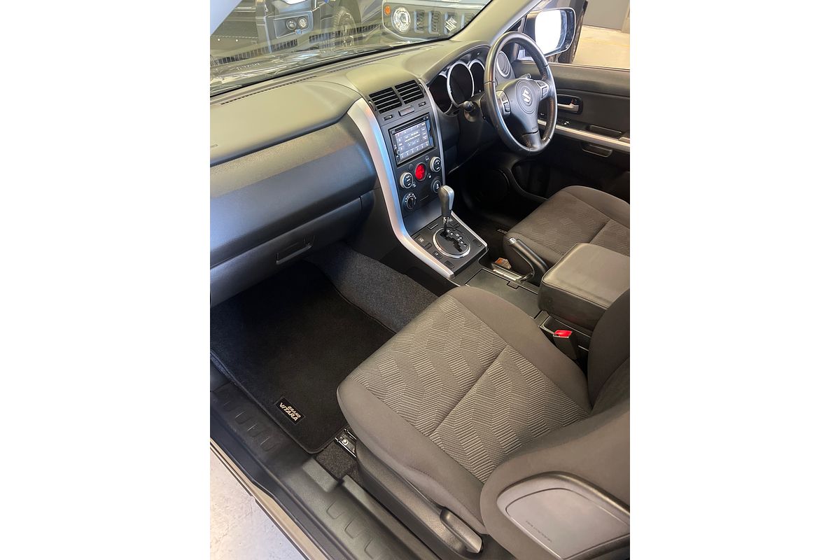 2016 Suzuki Grand Vitara Navigator JB