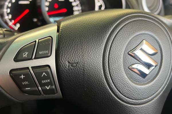 2016 Suzuki Grand Vitara Navigator JB