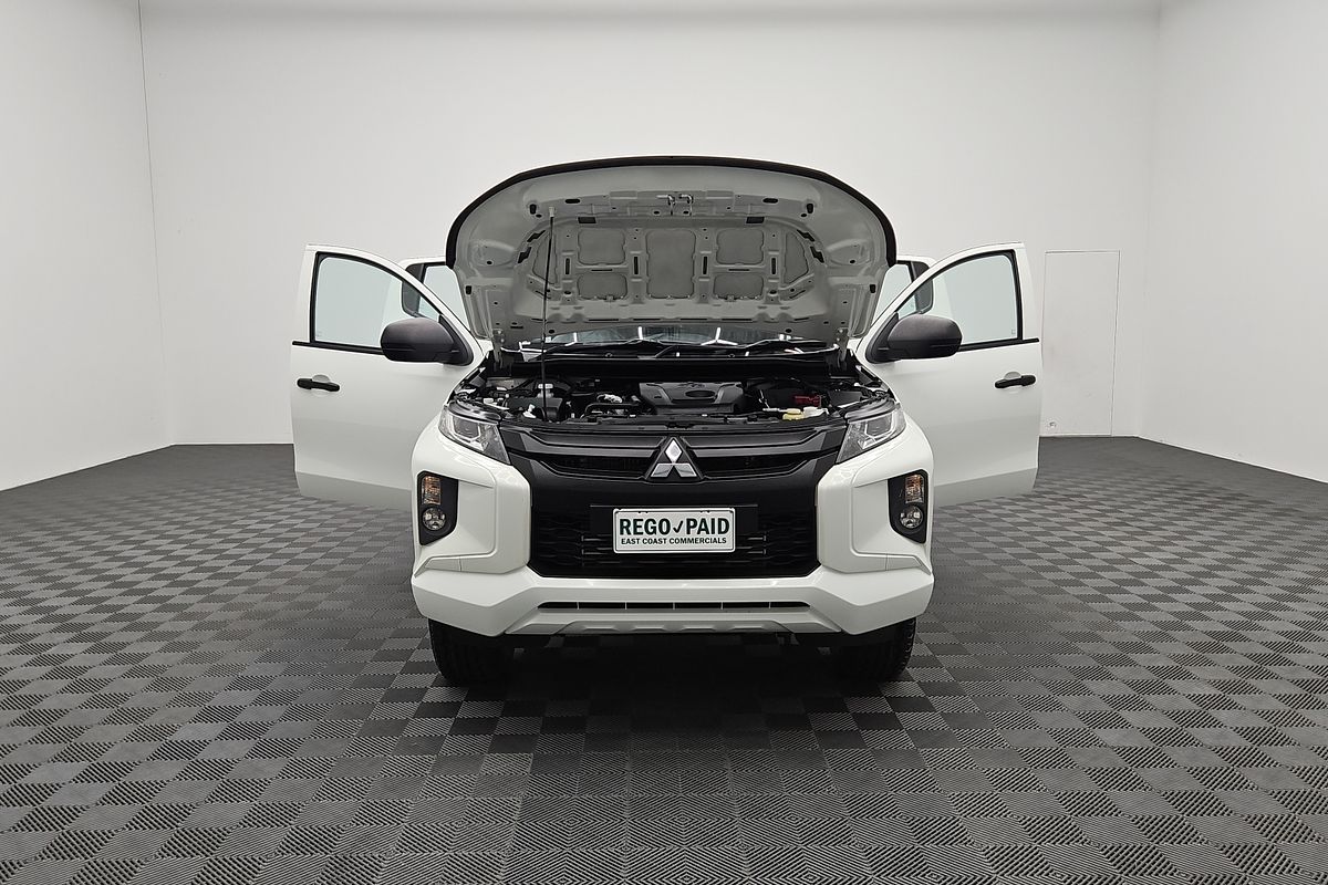 2022 Mitsubishi Triton GLX MR 4X4