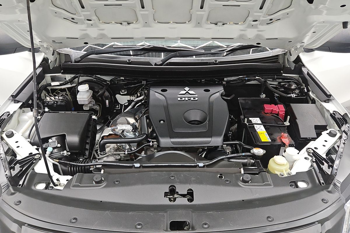 2022 Mitsubishi Triton GLX MR 4X4