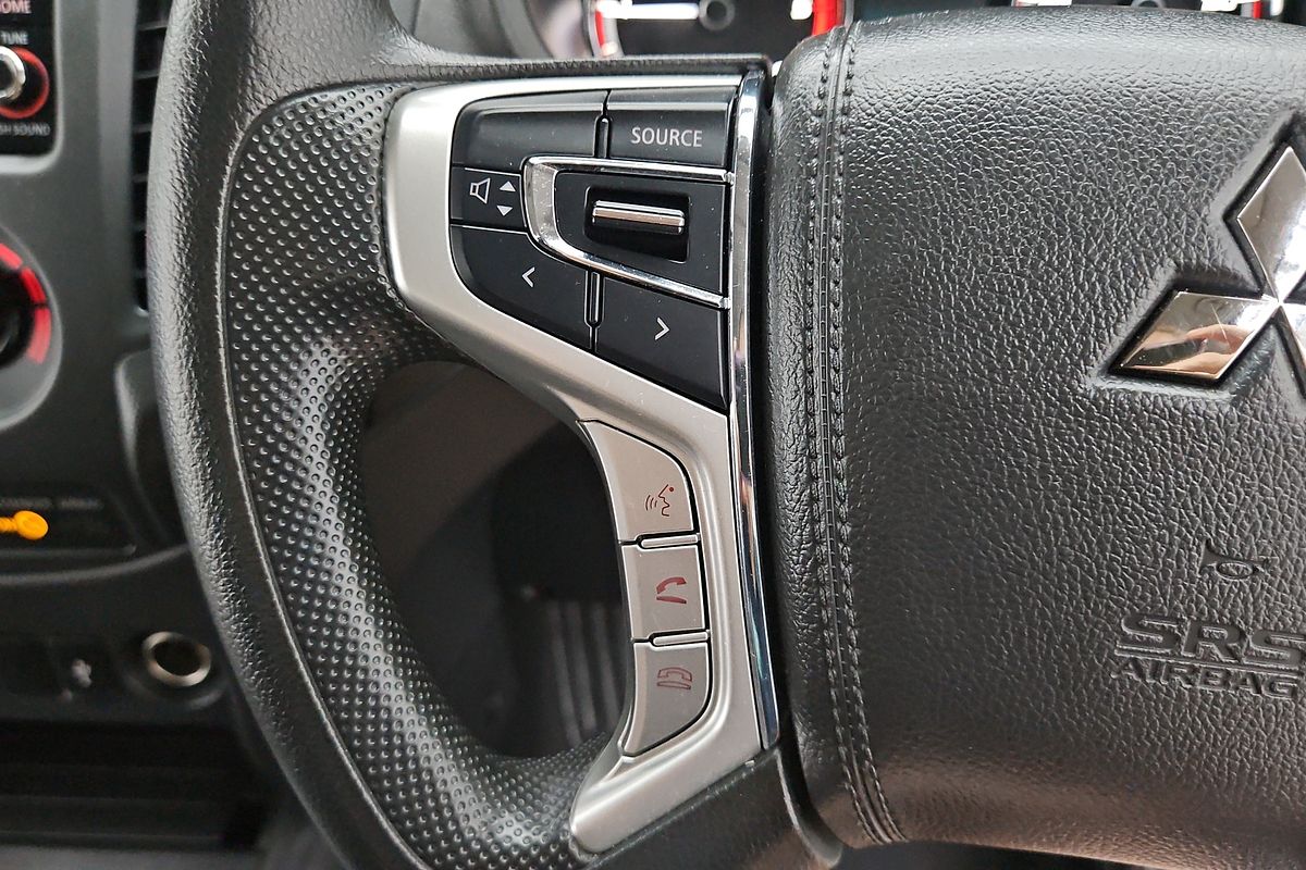 2022 Mitsubishi Triton GLX MR 4X4