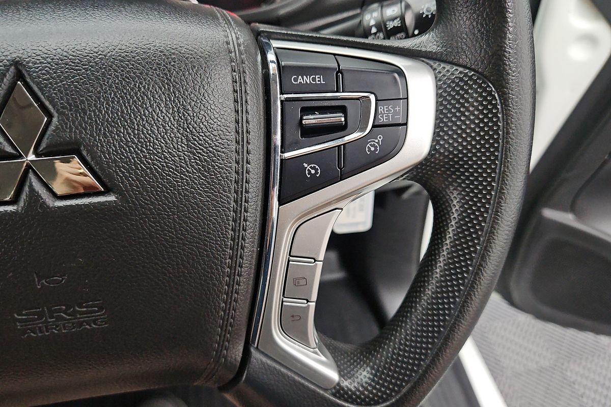 2022 Mitsubishi Triton GLX MR 4X4