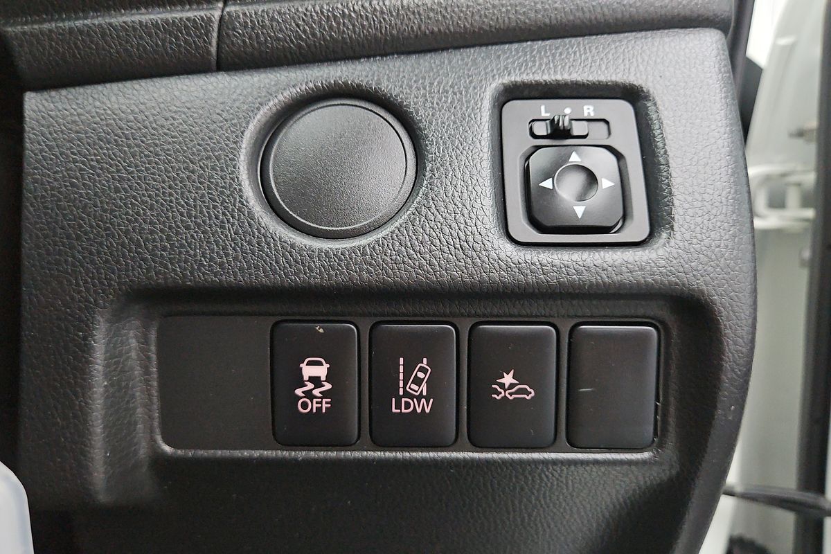 2022 Mitsubishi Triton GLX MR 4X4