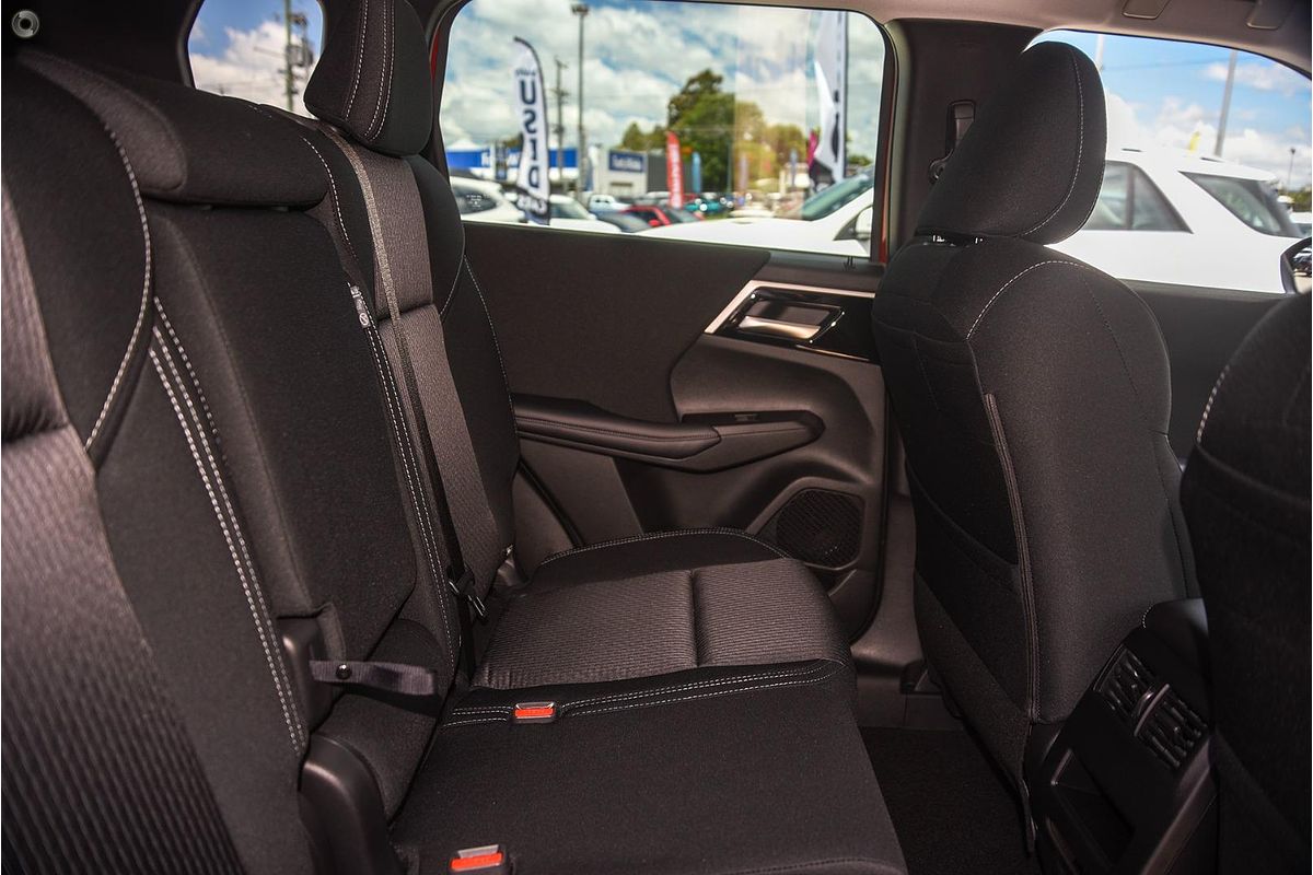 2025 Mitsubishi Outlander LS ZM