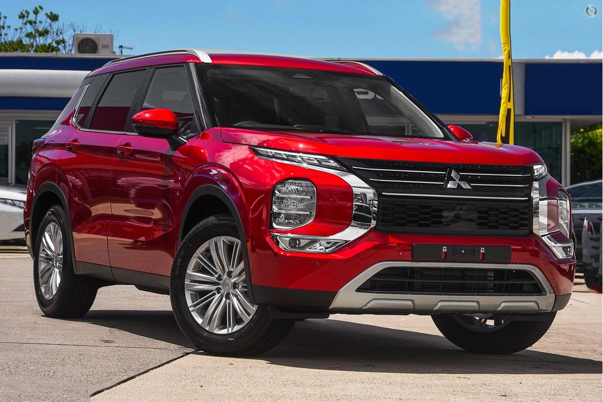 2025 Mitsubishi Outlander LS ZM