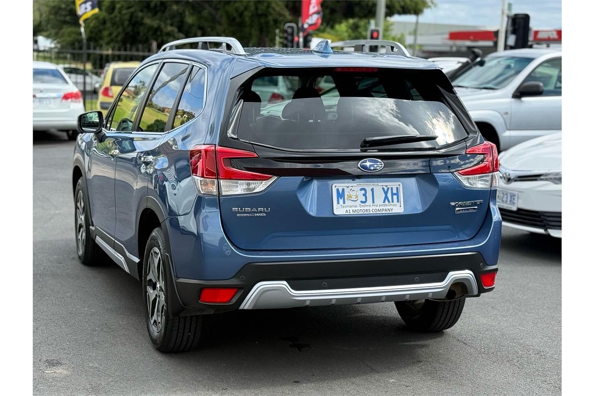 2022 Subaru Forester Hybrid L S5