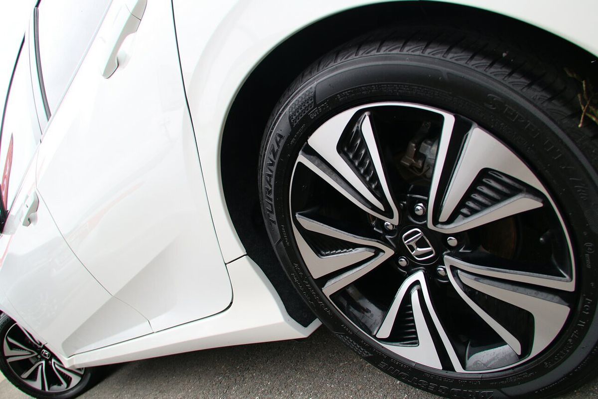 2017 Honda Civic VTi-LX 10th Gen