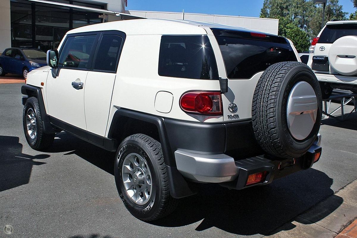 2012 Toyota FJ Cruiser GSJ15R