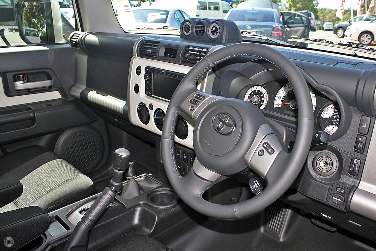 2012 Toyota FJ Cruiser GSJ15R