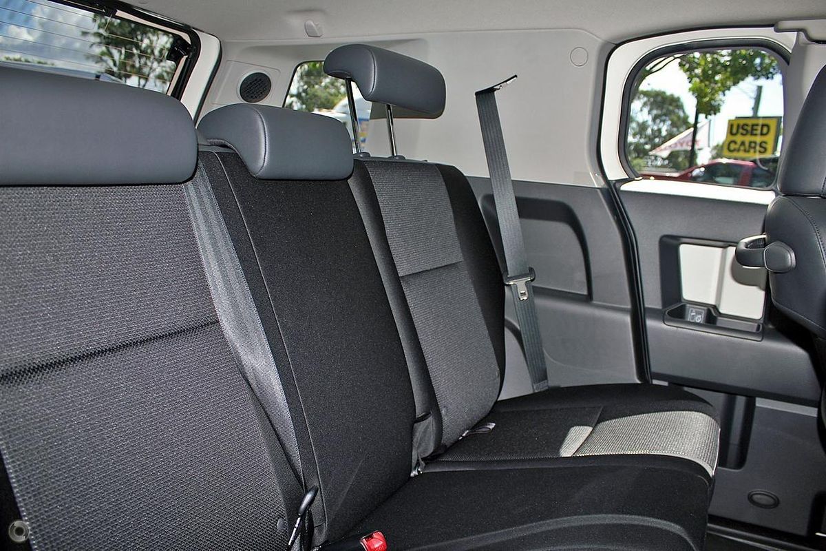 2012 Toyota FJ Cruiser GSJ15R